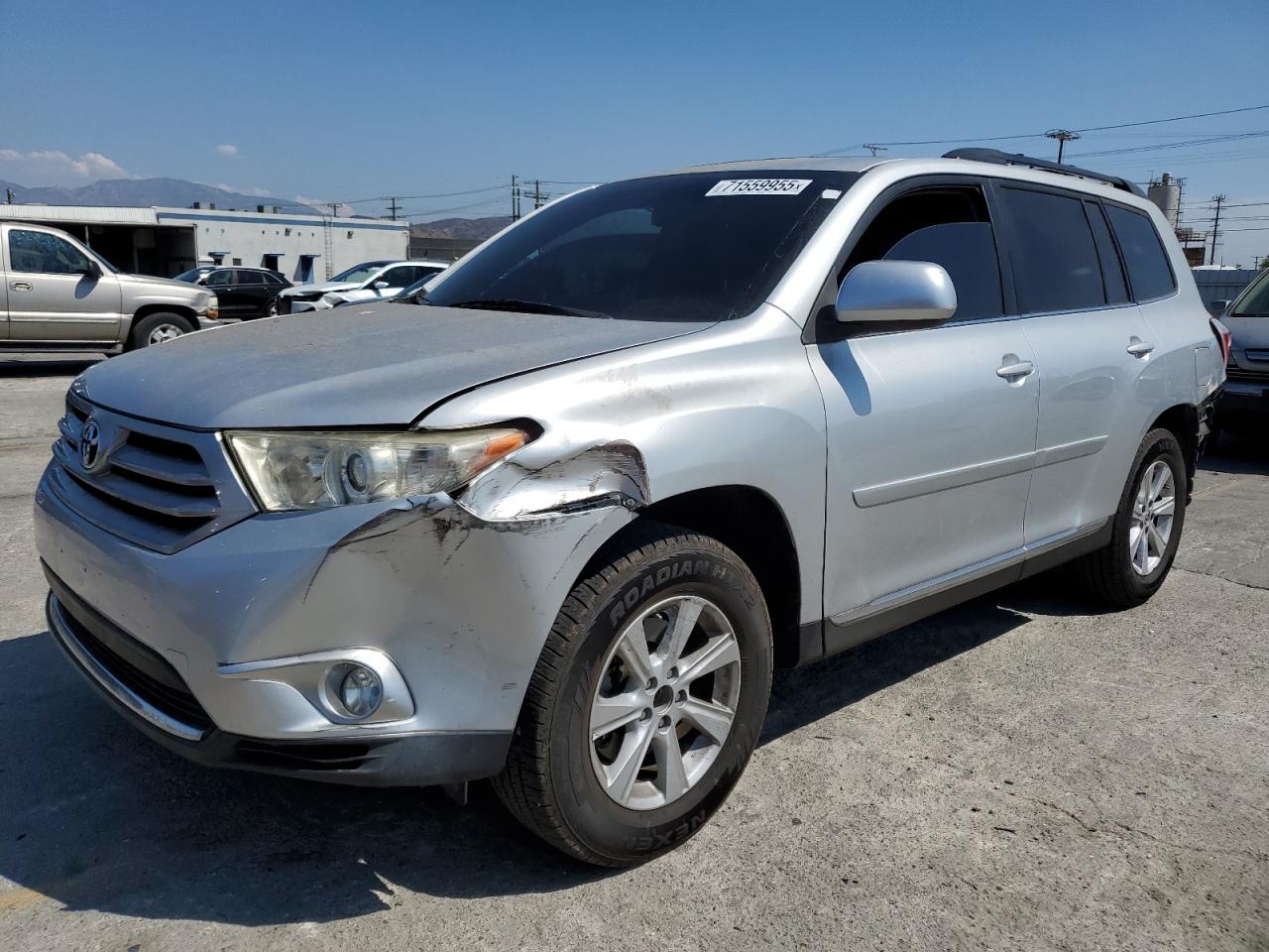 TOYOTA HIGHLANDER 2011