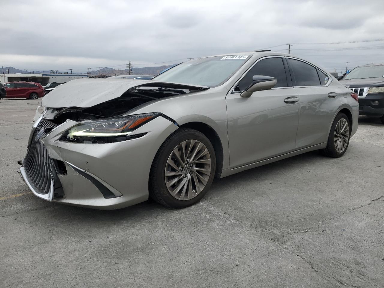 LEXUS ES 2019