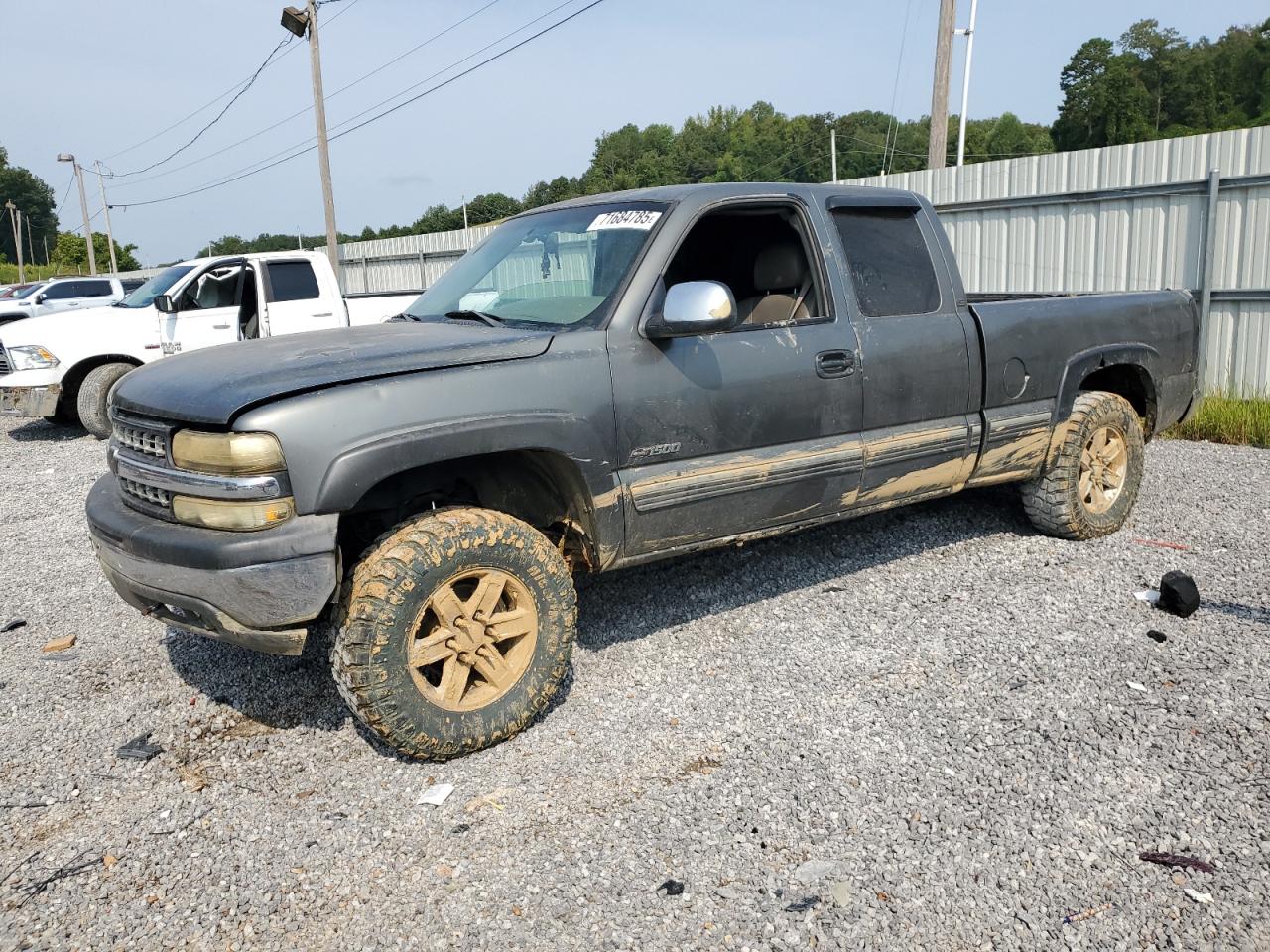 CHEVROLET SILVERADO K1500 2001
