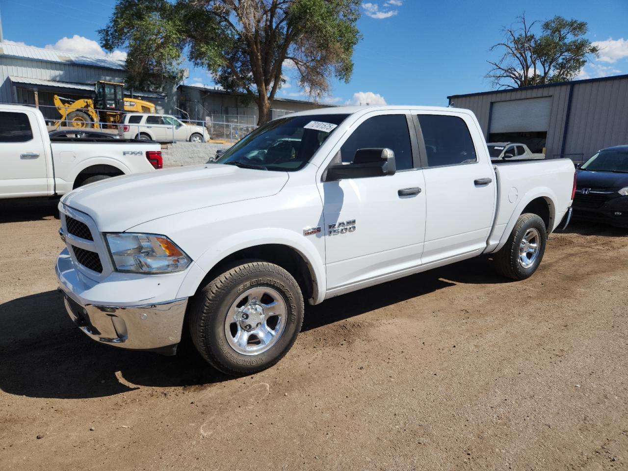 RAM 1500 SLT 2015