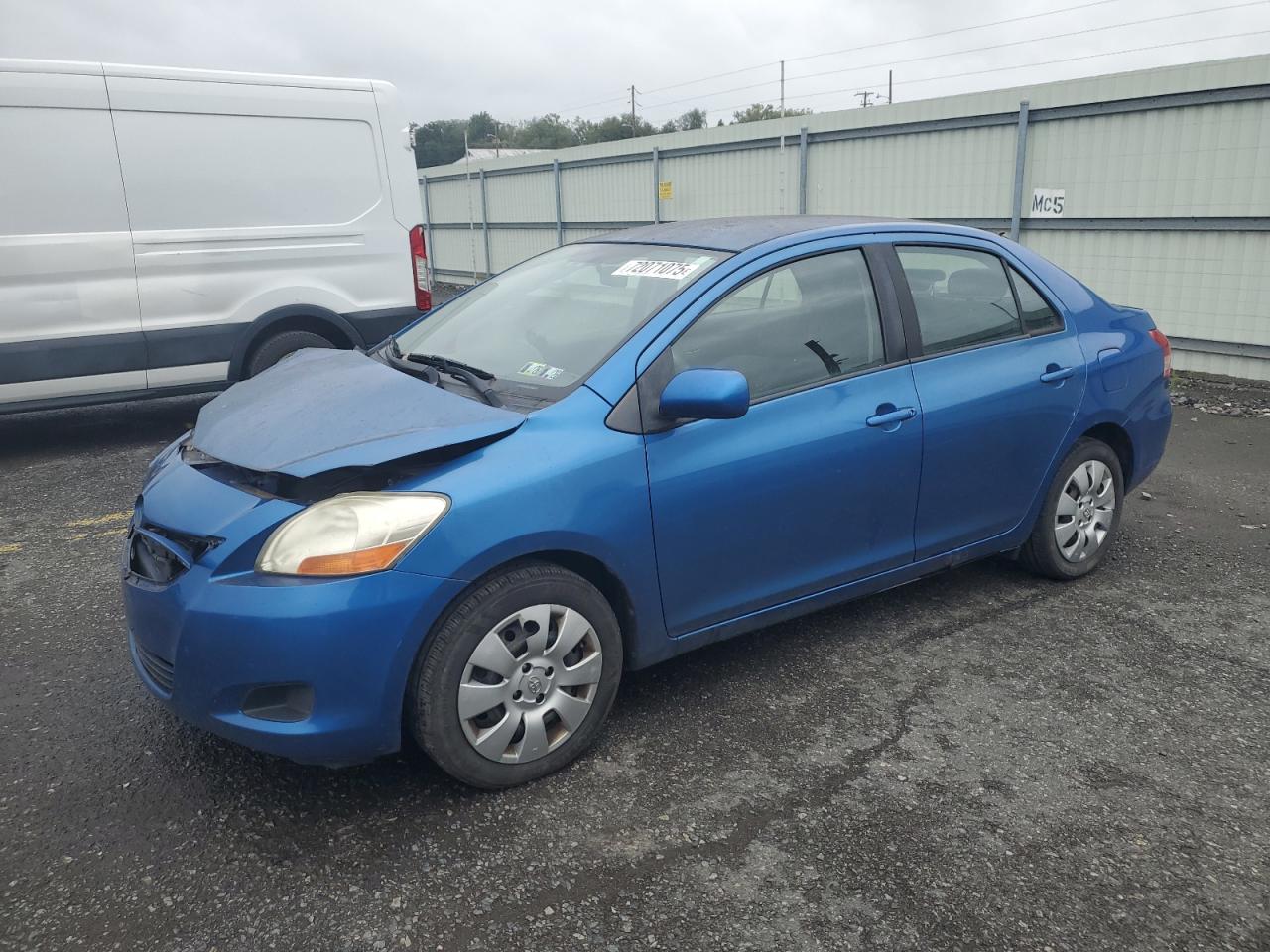 TOYOTA YARIS 2010