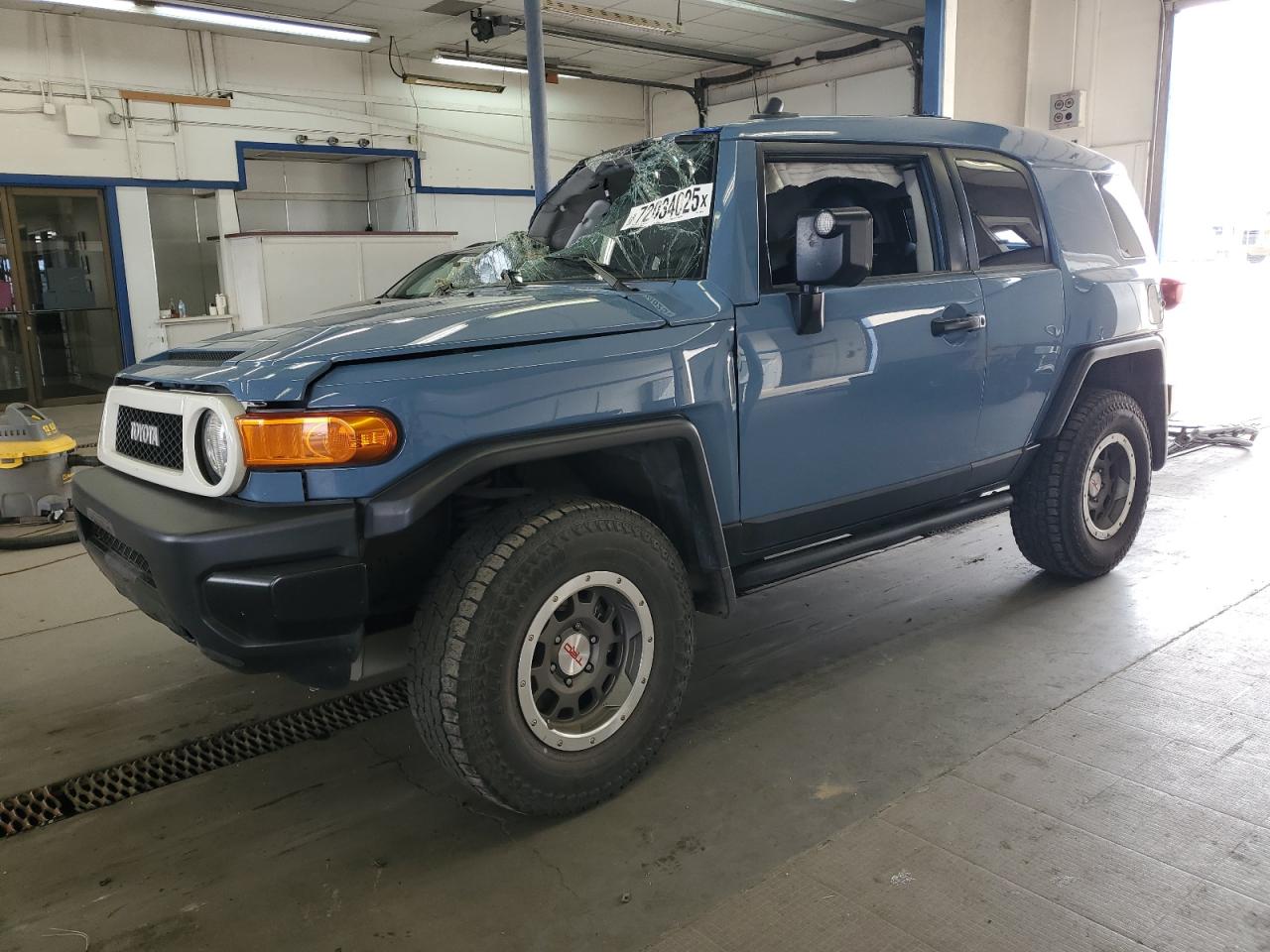 TOYOTA FJ CRUISER 2014