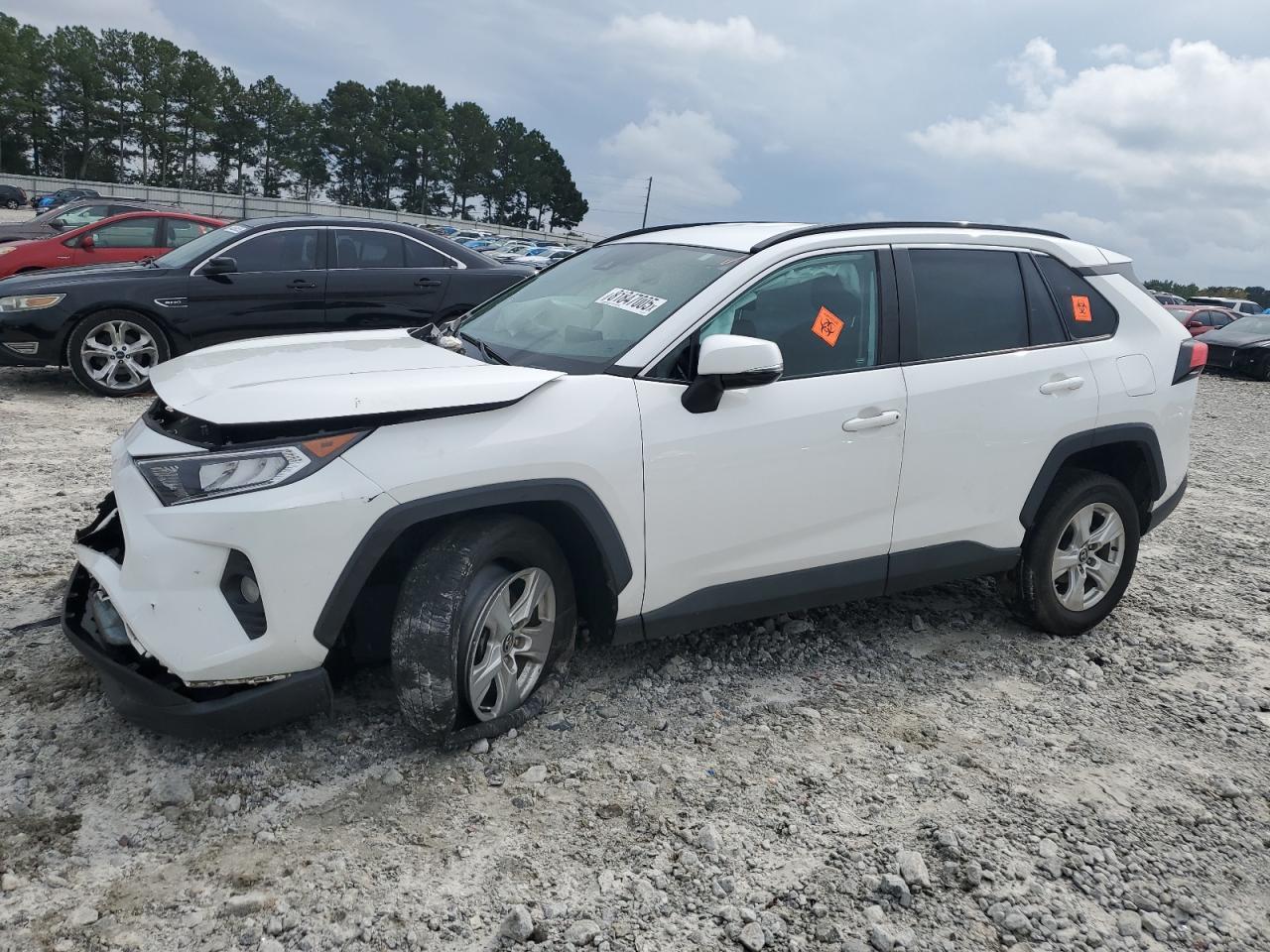 TOYOTA RAV4 XLE 2021
