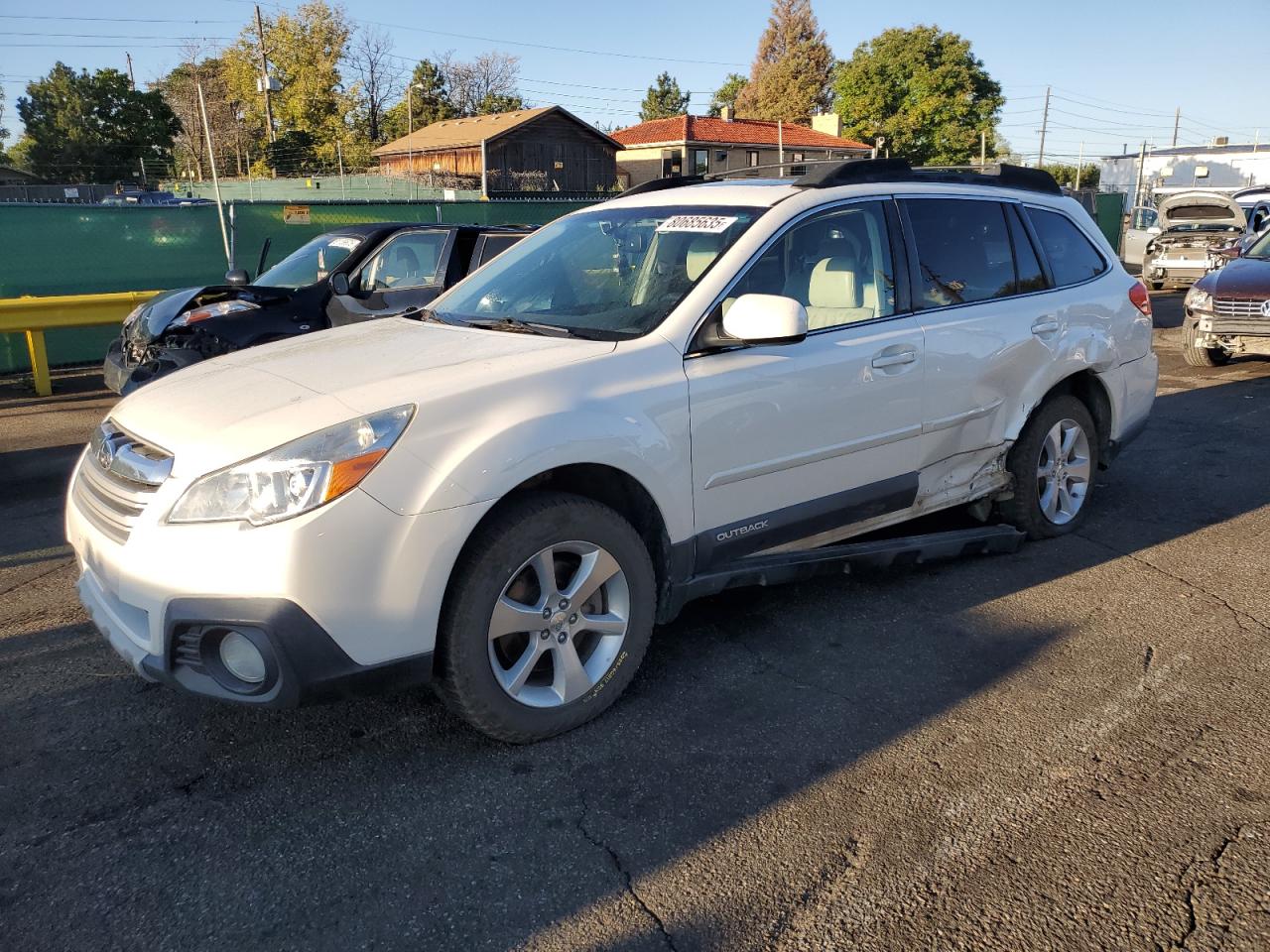 SUBARU OUTBACK 3. 2013