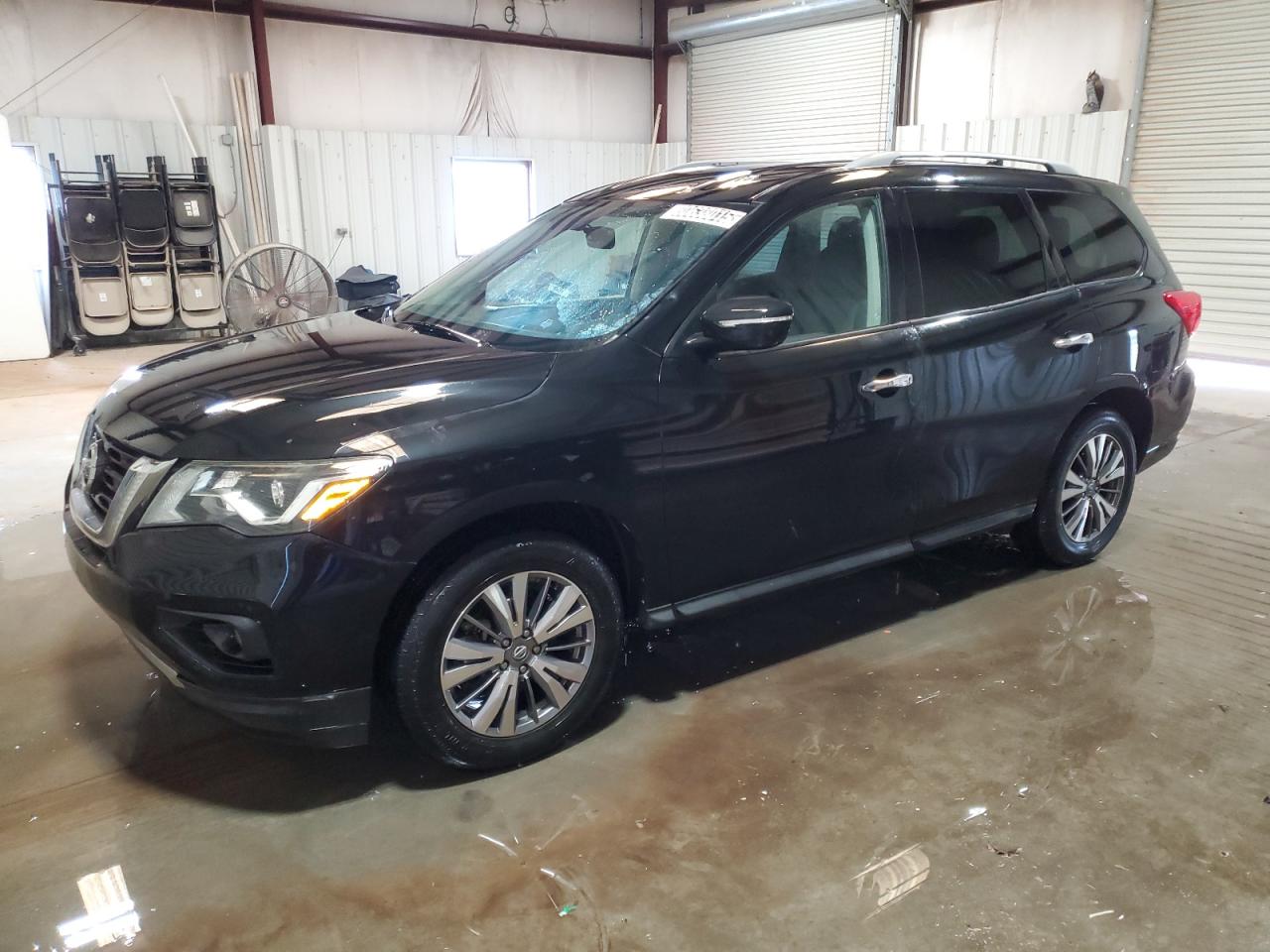NISSAN PATHFINDER 2019