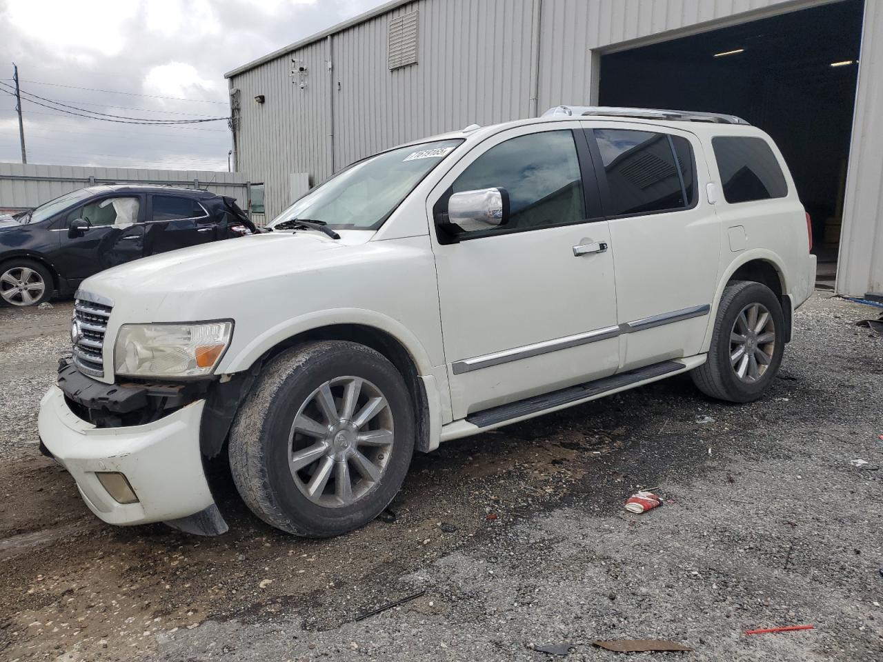 INFINITI QX56 2010