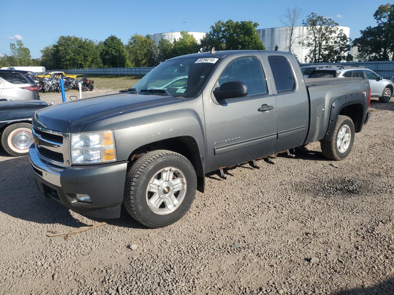 CHEVROLET SILVERADO 2011