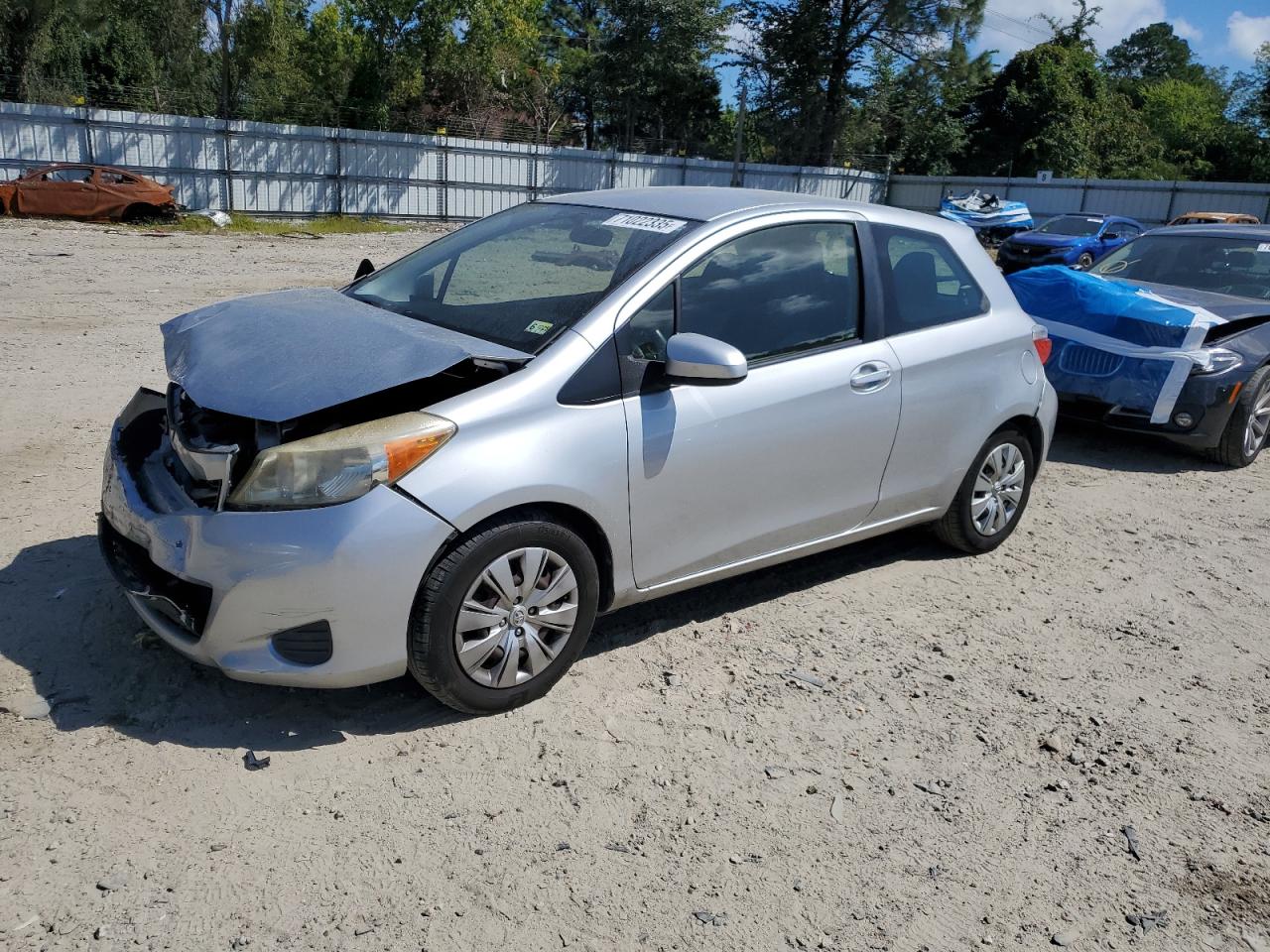 TOYOTA YARIS 2012