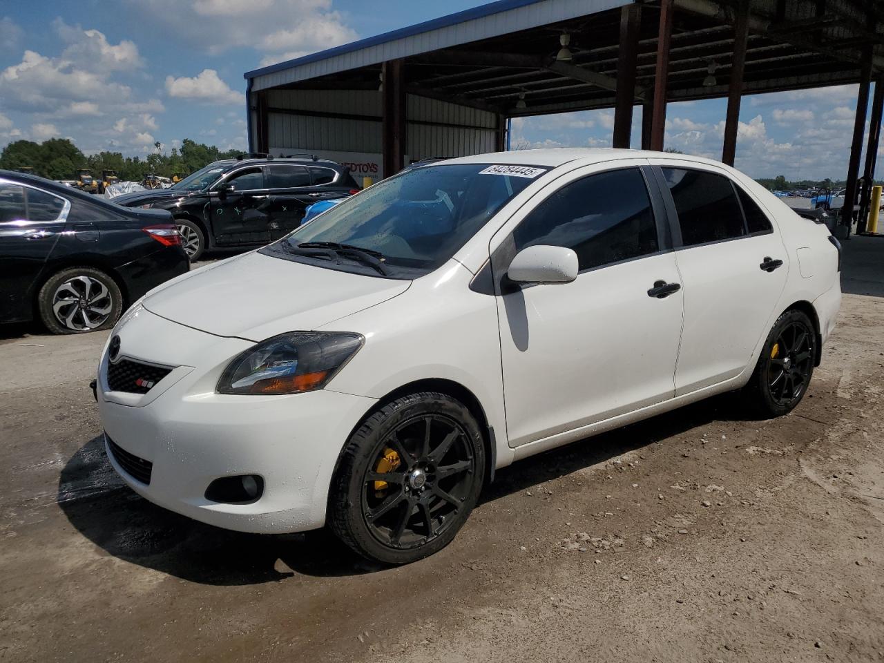 TOYOTA YARIS 2009