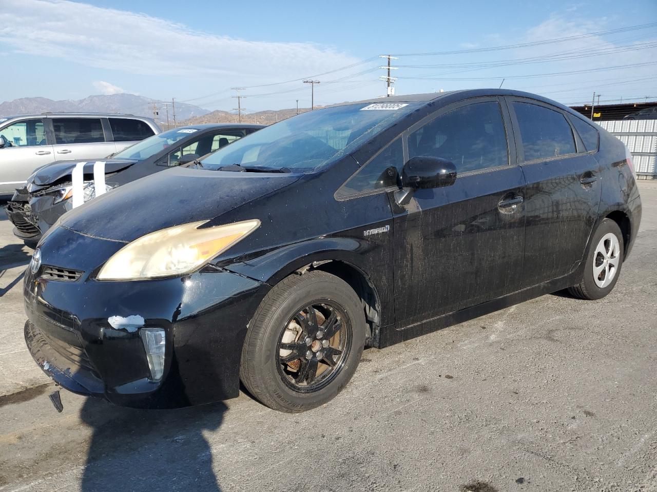 TOYOTA PRIUS 2014