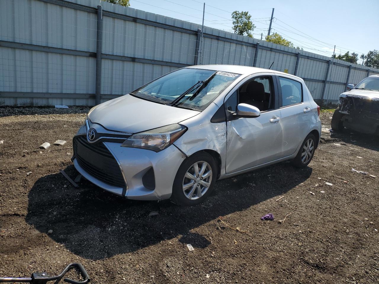 TOYOTA YARIS 2015