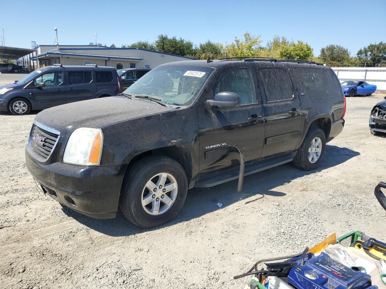 GMC YUKON XL K 2011