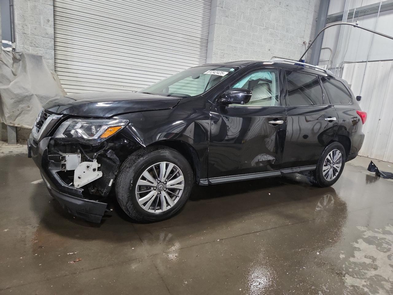 NISSAN PATHFINDER 2019