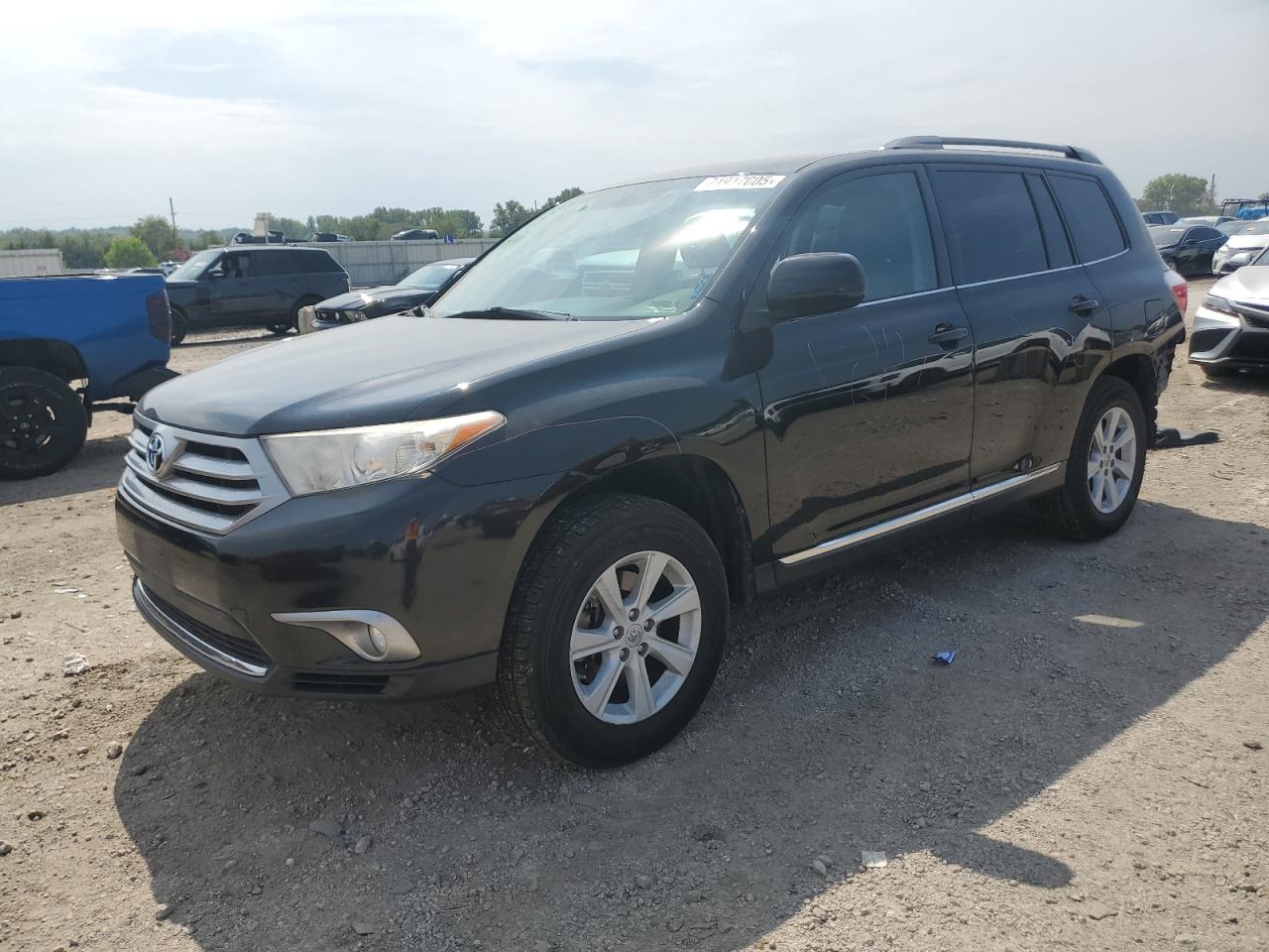 TOYOTA HIGHLANDER 2013