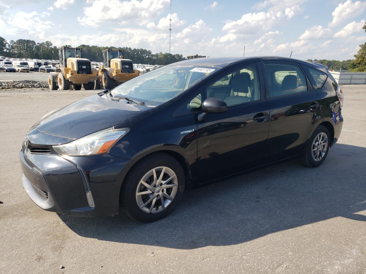 TOYOTA PRIUS V 2015