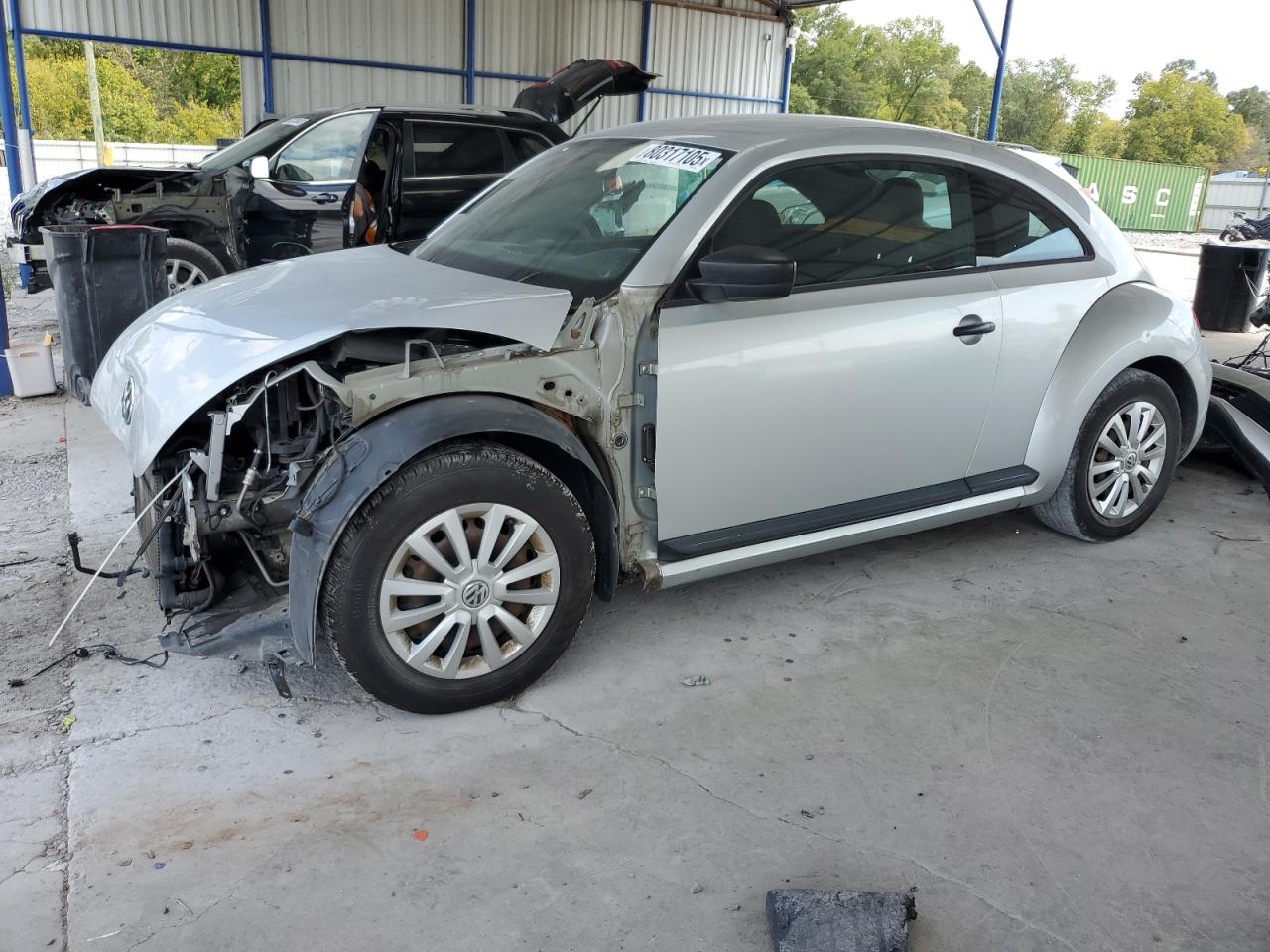 VOLKSWAGEN BEETLE 2012