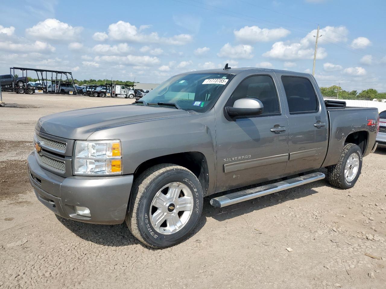 CHEVROLET SILVERADO 2013