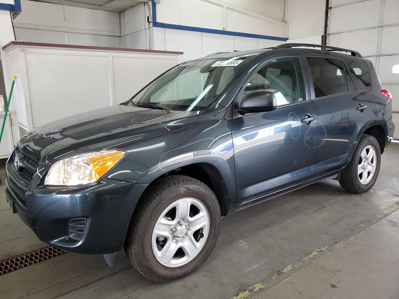 TOYOTA RAV4 2011