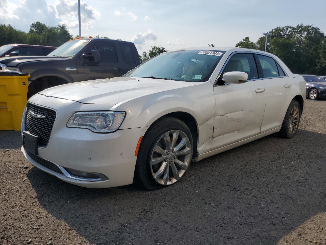 CHRYSLER 300 LIMITED 2016