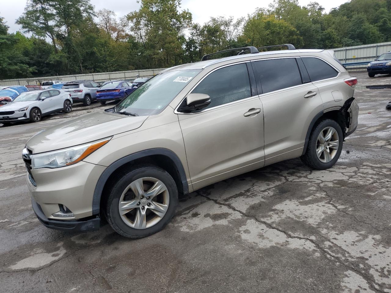TOYOTA HIGHLANDER 2014