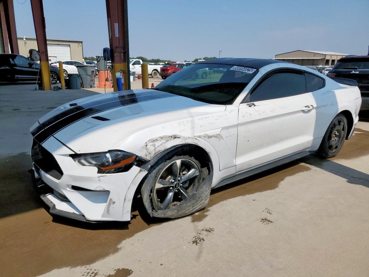 FORD MUSTANG 2018