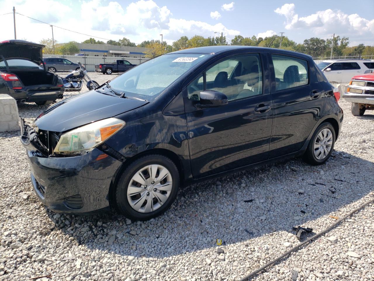 TOYOTA YARIS 2012