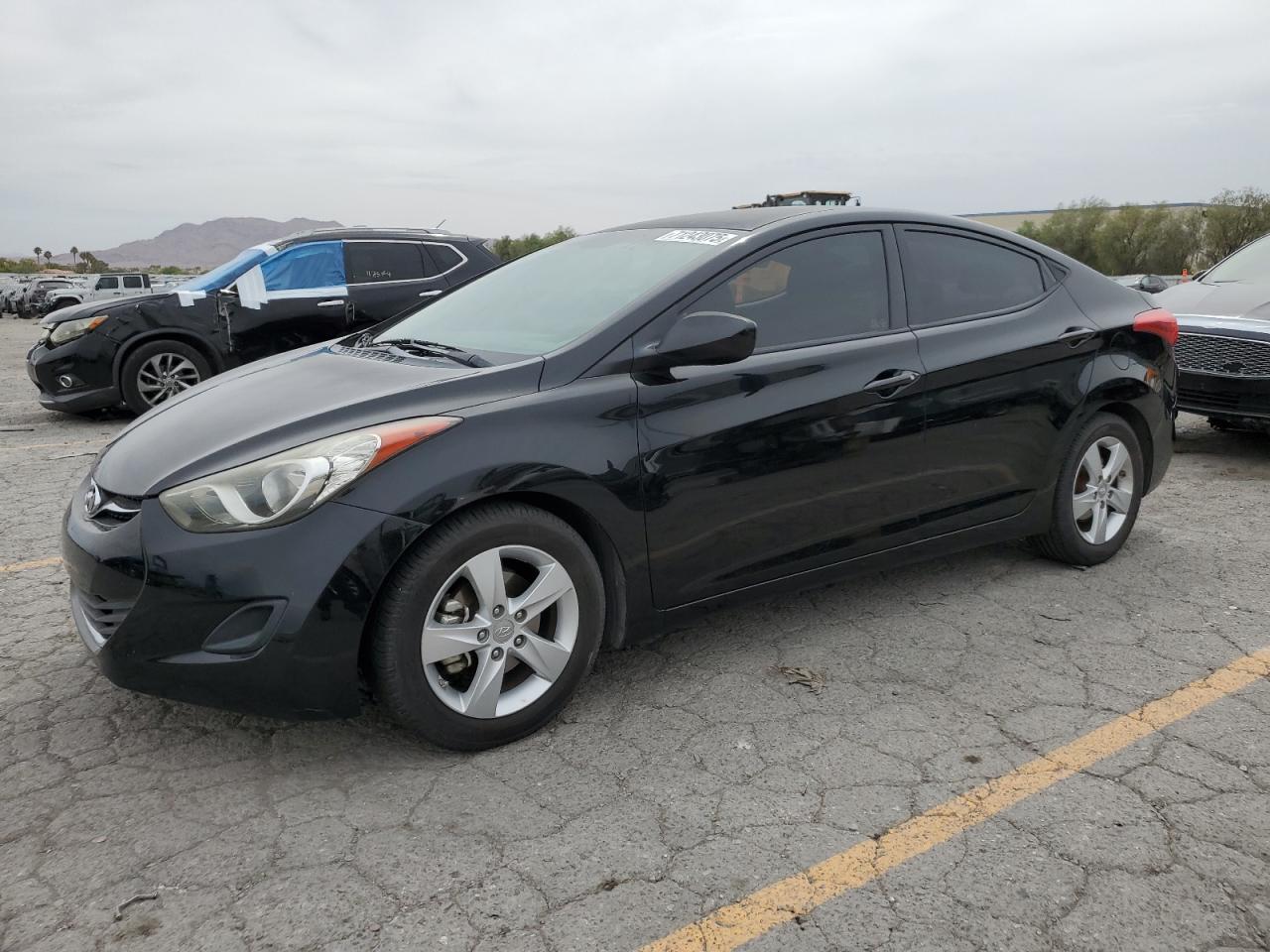 HYUNDAI ELANTRA GL 2013