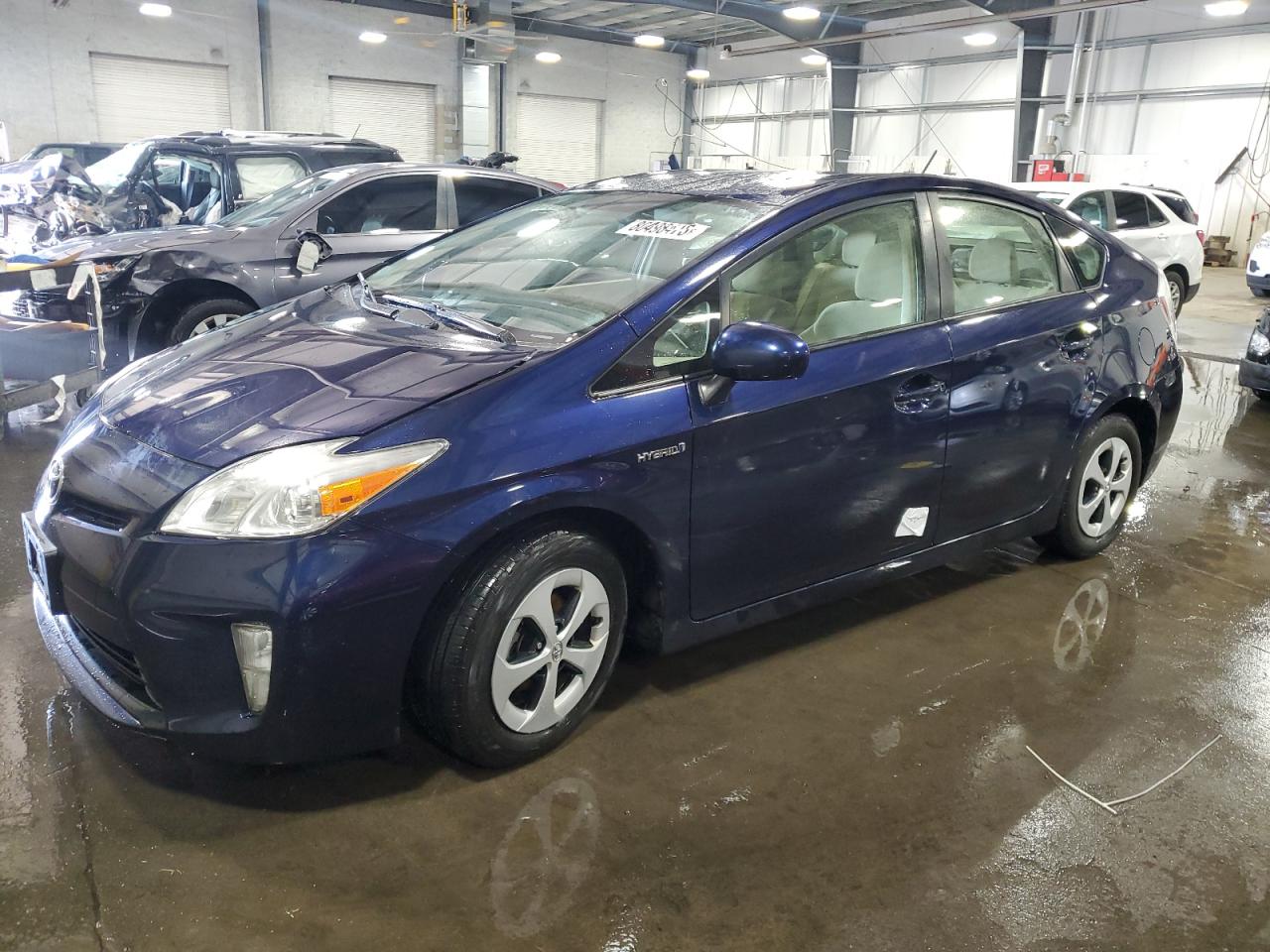 TOYOTA PRIUS 2013