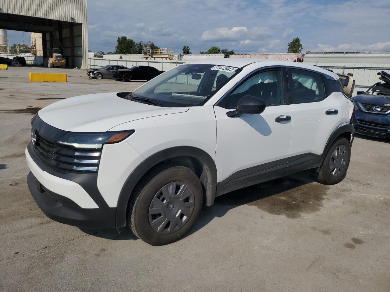NISSAN KICKS S 2025