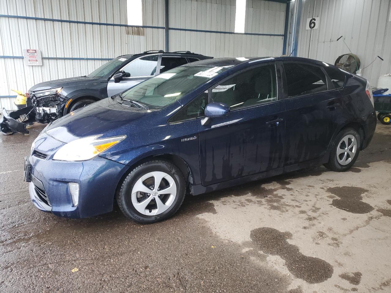 TOYOTA PRIUS 2014