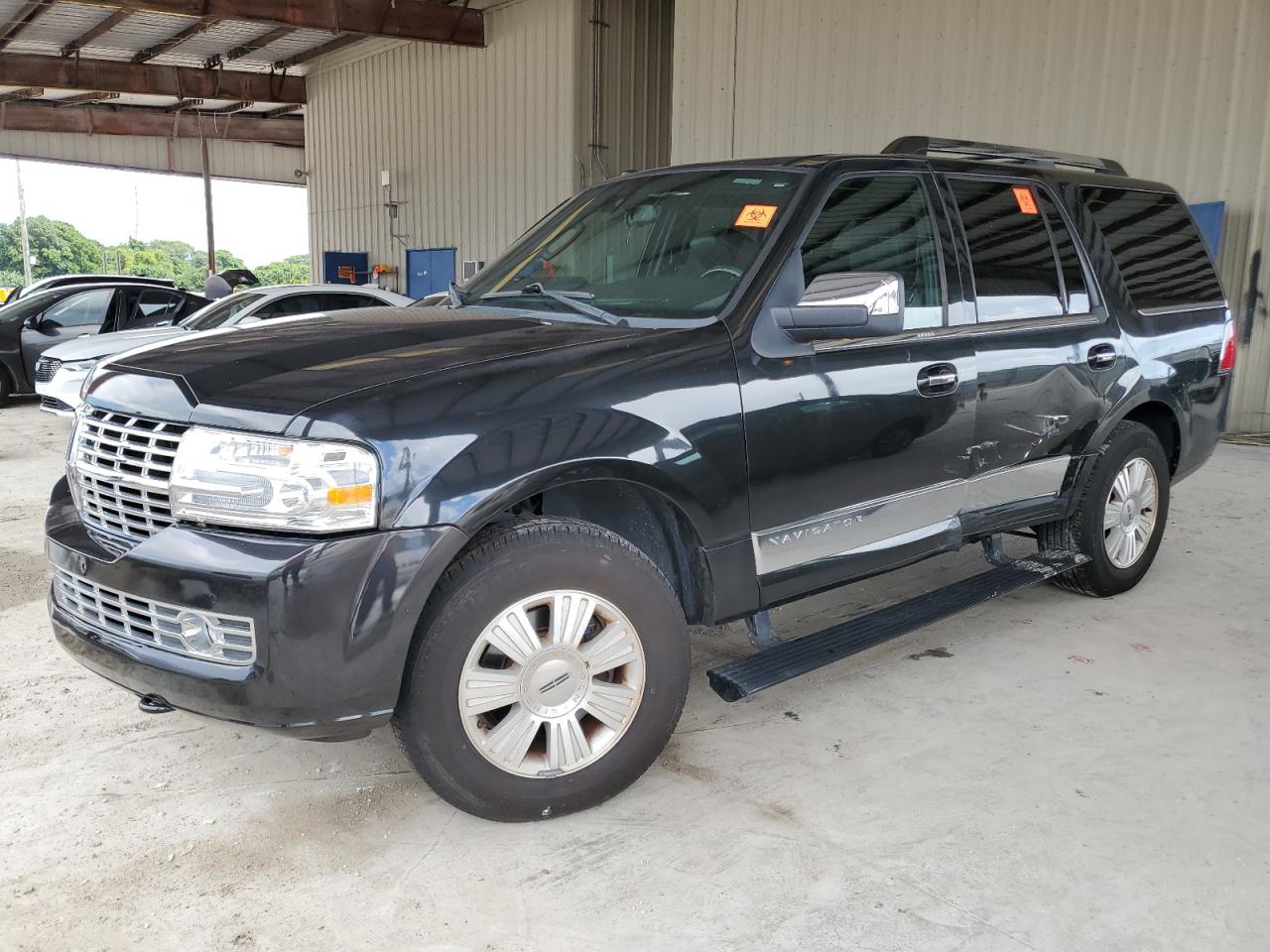 LINCOLN NAVIGATOR 2014