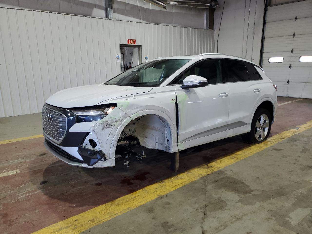 AUDI Q4 E-TRON 2024