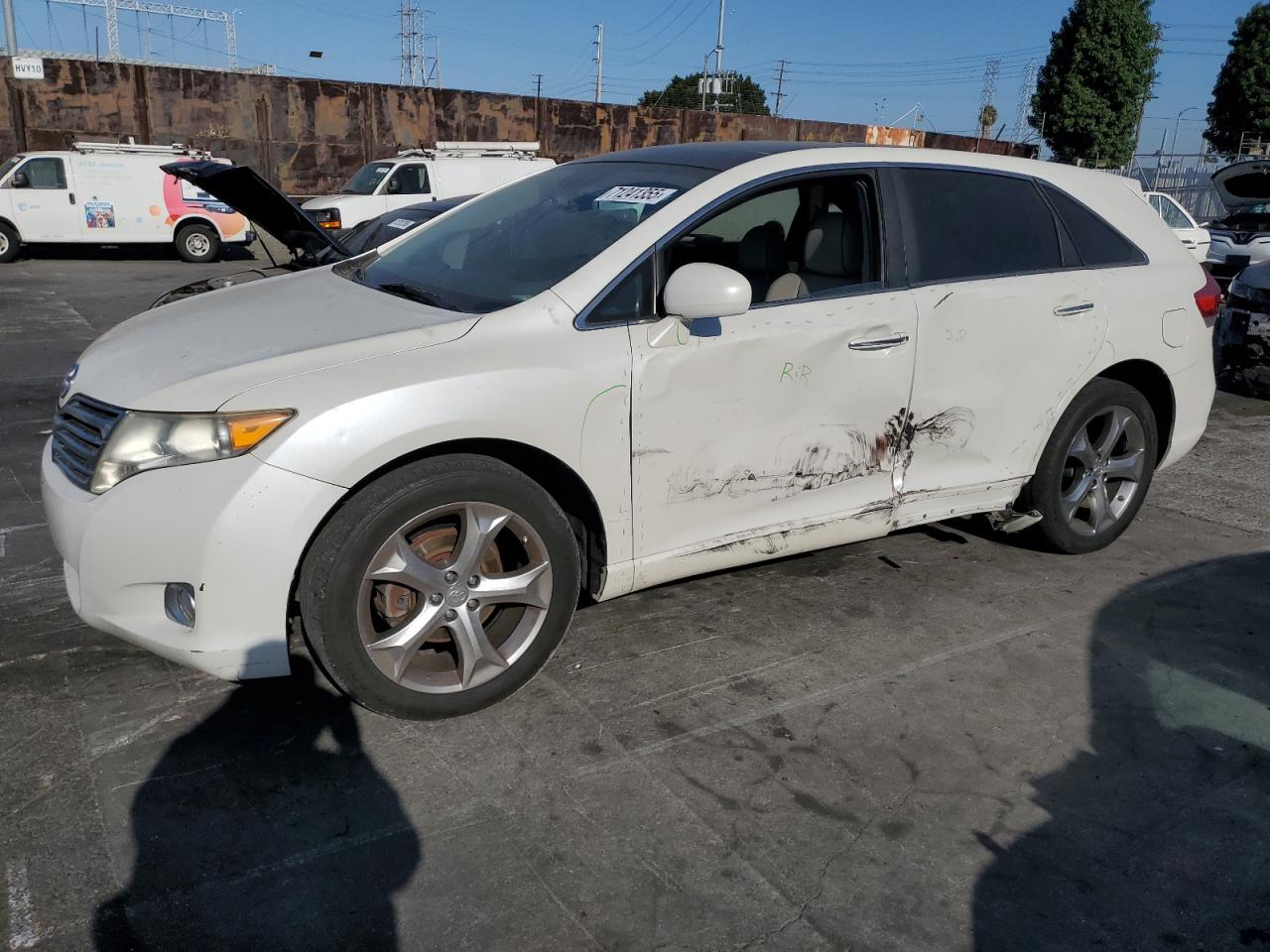 TOYOTA VENZA 2011