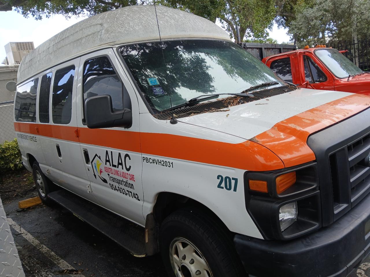 FORD ECONOLINE 2012