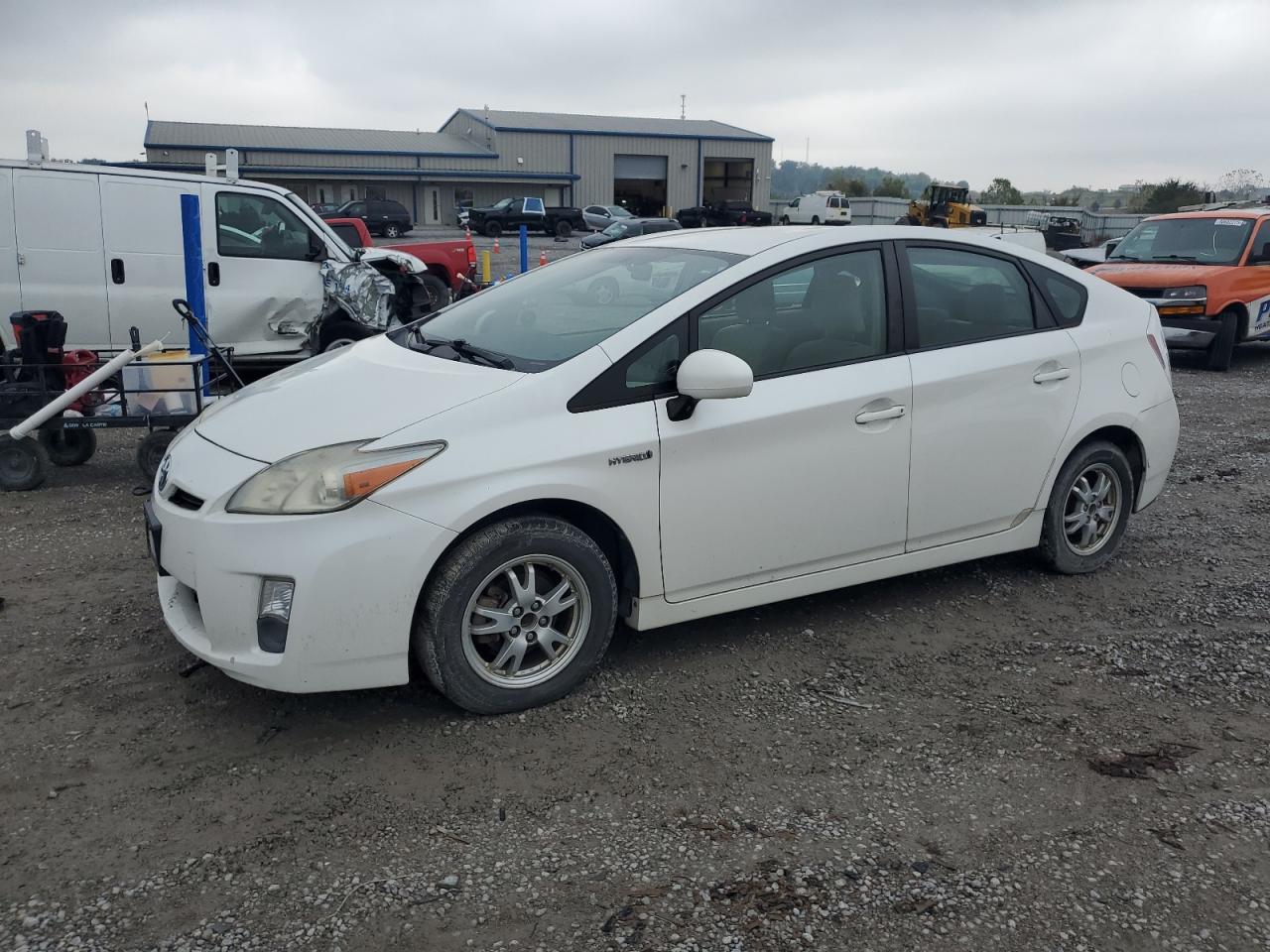 TOYOTA PRIUS 2011