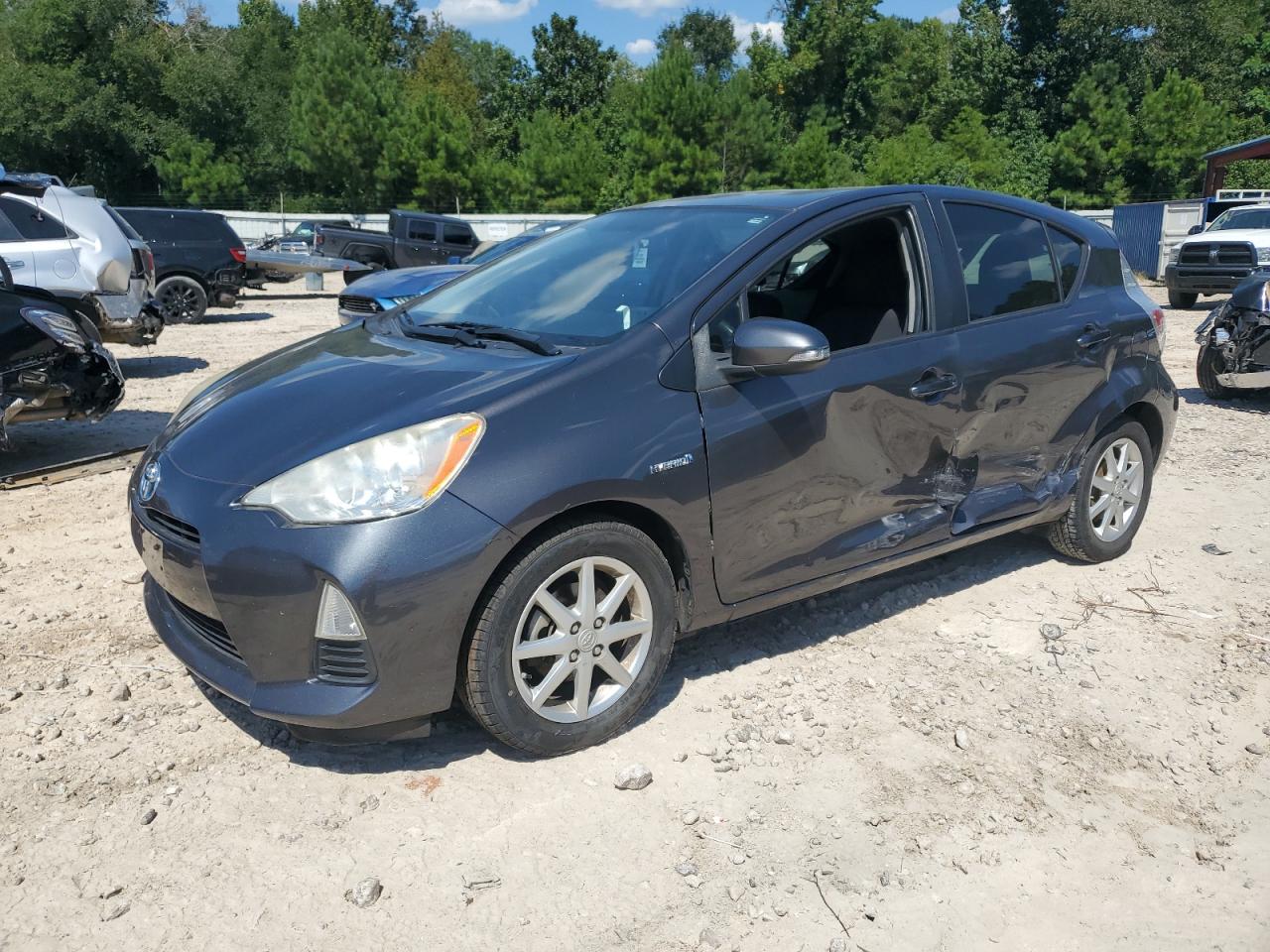 TOYOTA PRIUS C 2013