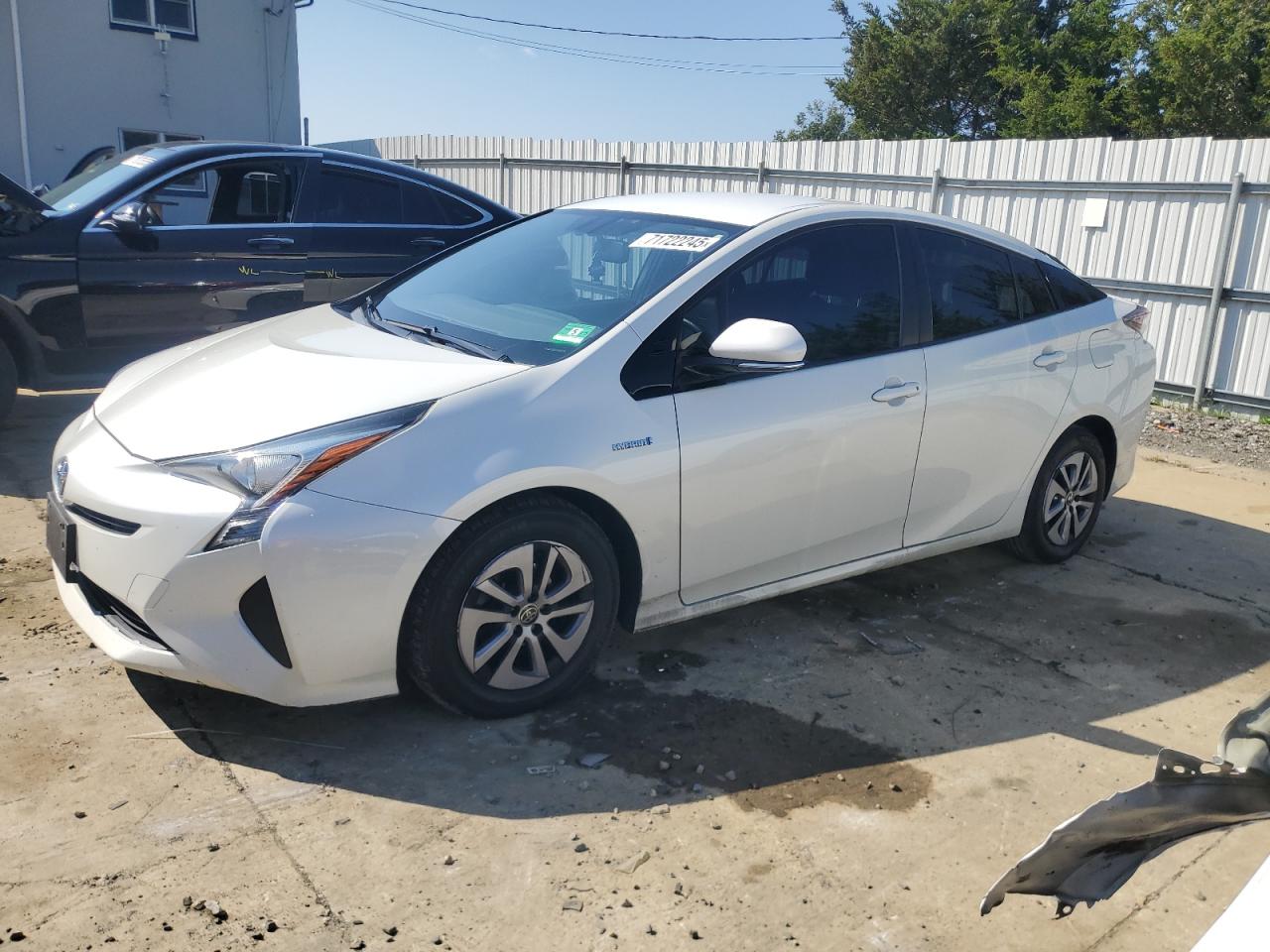 TOYOTA PRIUS 2016
