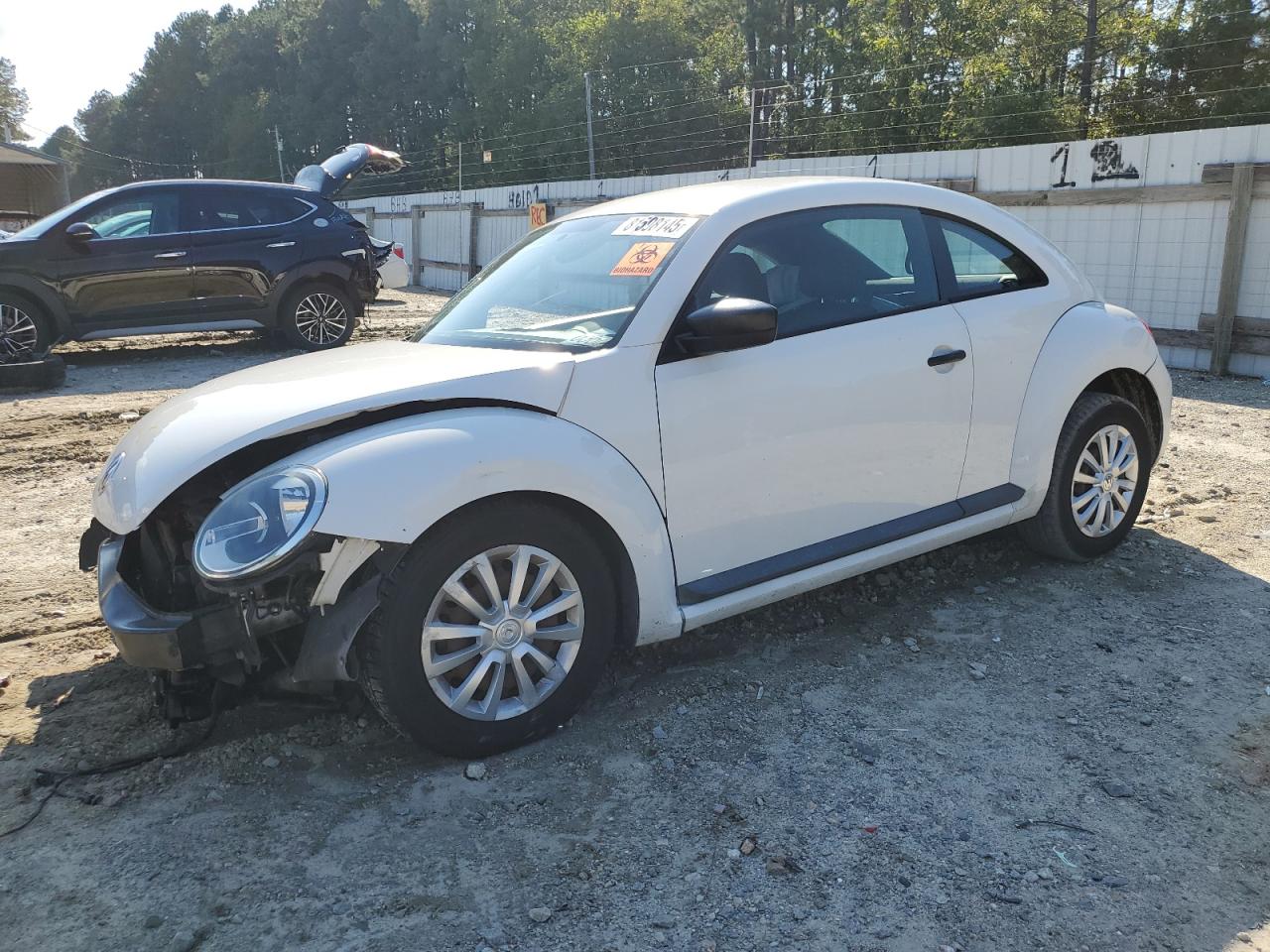 VOLKSWAGEN BEETLE 2012