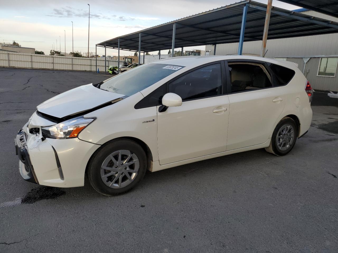 TOYOTA PRIUS V 2015