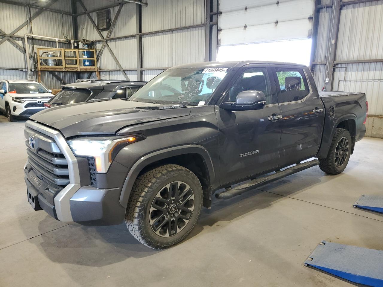 TOYOTA TUNDRA CRE 2023