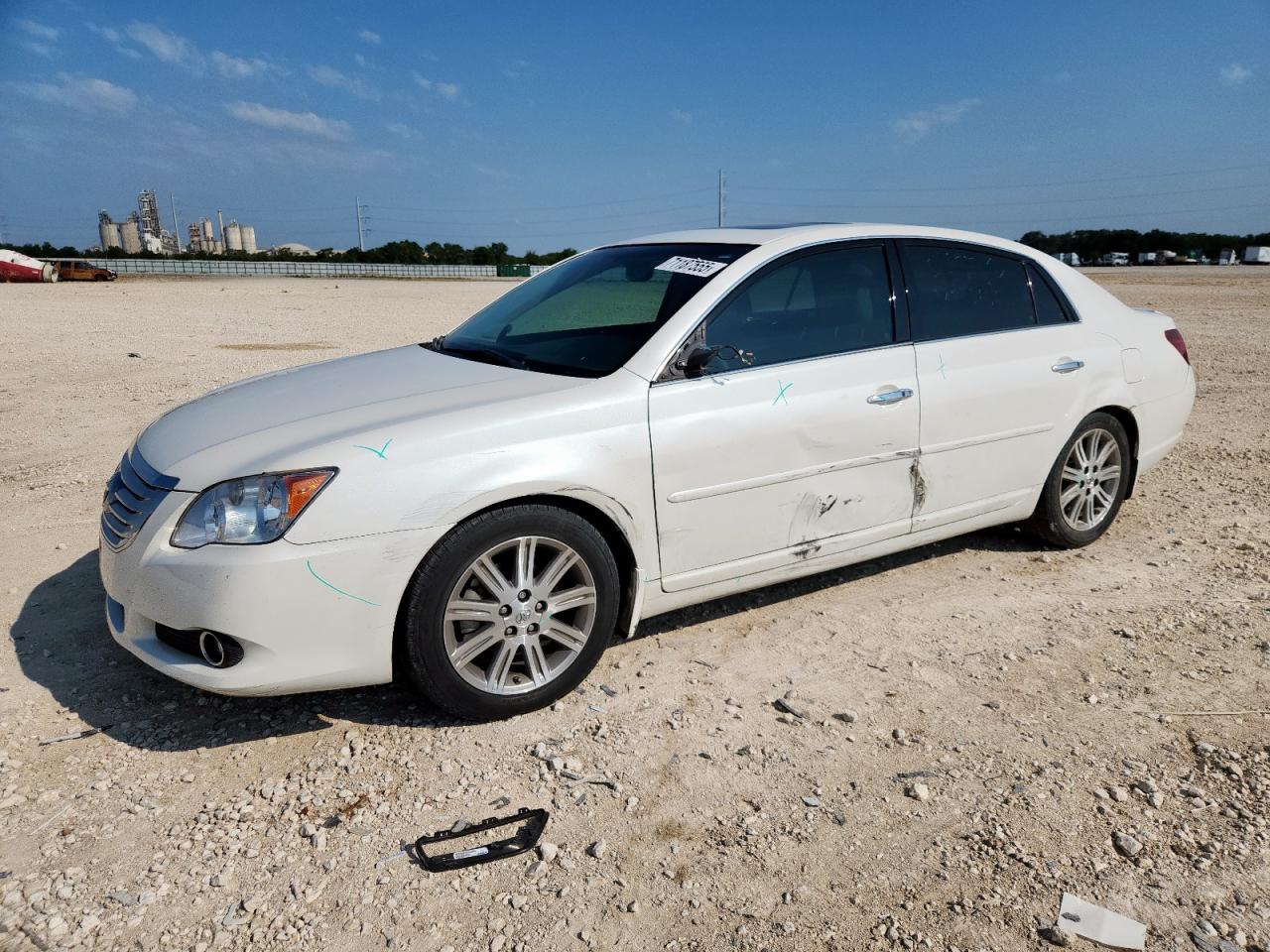 TOYOTA AVALON XL 2010