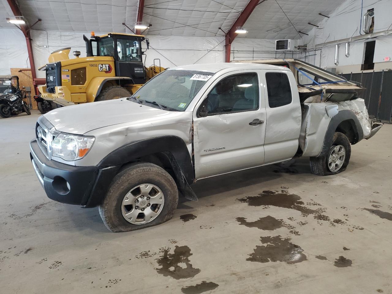 TOYOTA TACOMA ACC 2005