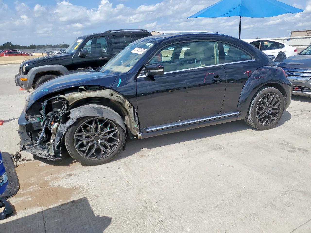 VOLKSWAGEN BEETLE SE 2019