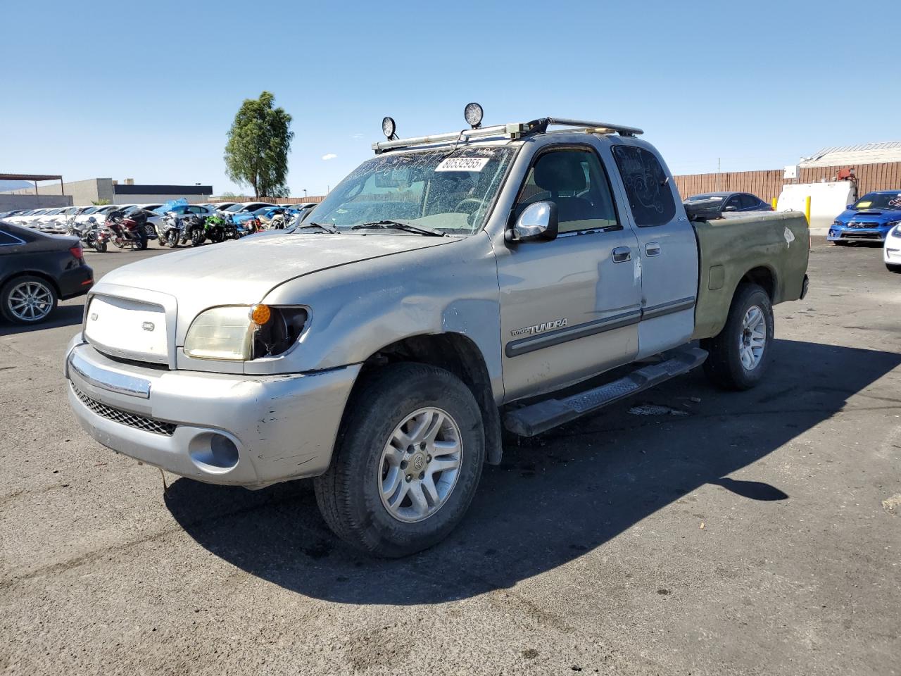 TOYOTA TUNDRA ACC 2004