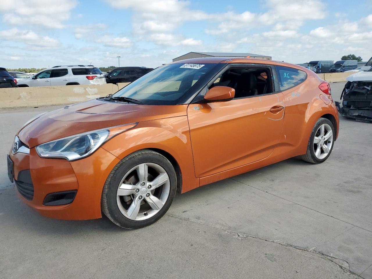 HYUNDAI VELOSTER 2013