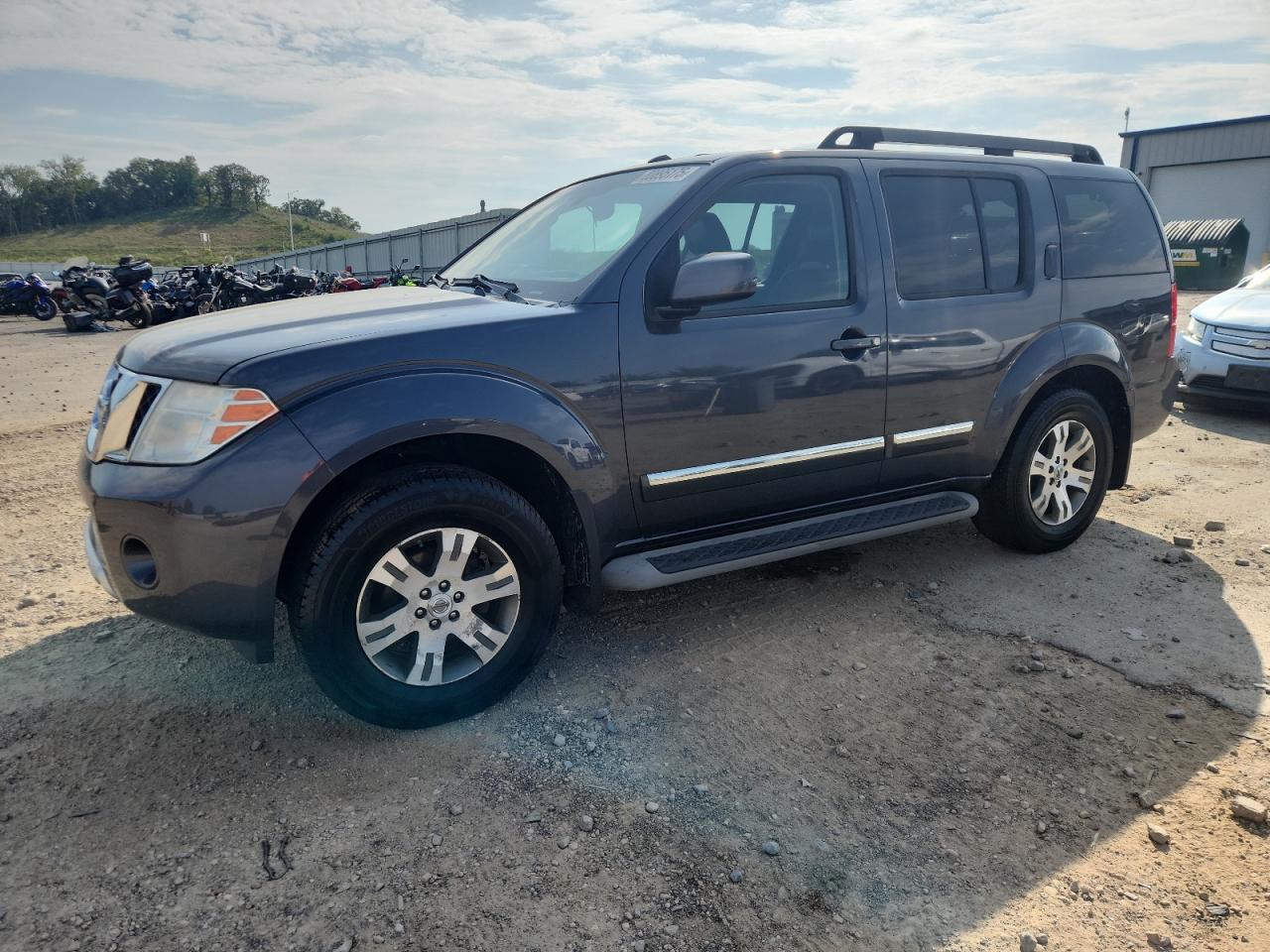 NISSAN PATHFINDER 2011