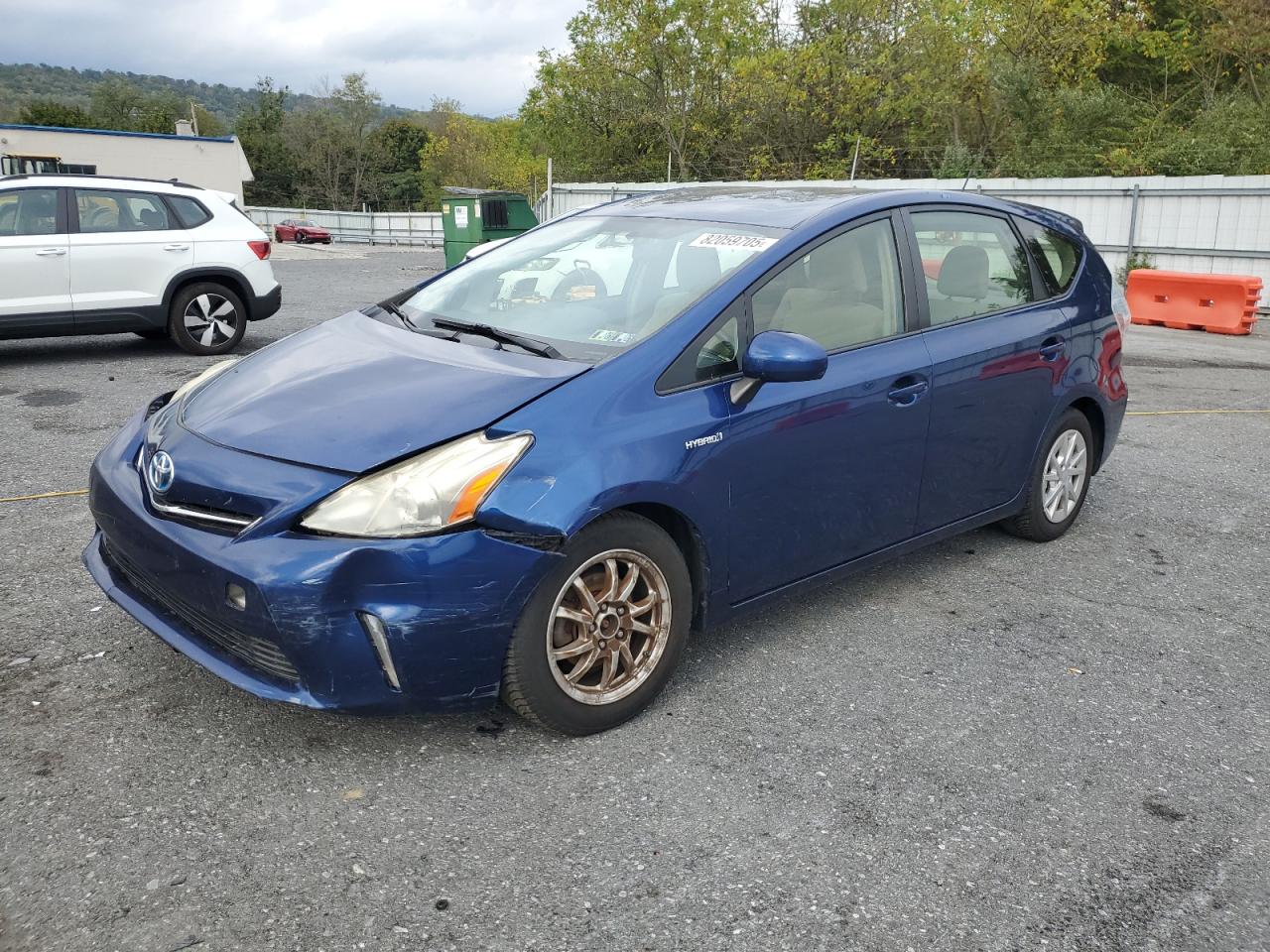 TOYOTA PRIUS V 2014