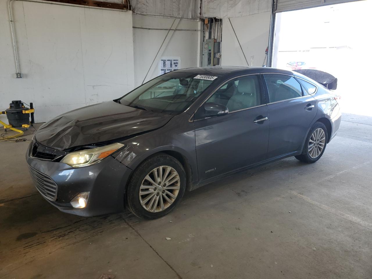 TOYOTA AVALON HYB 2013