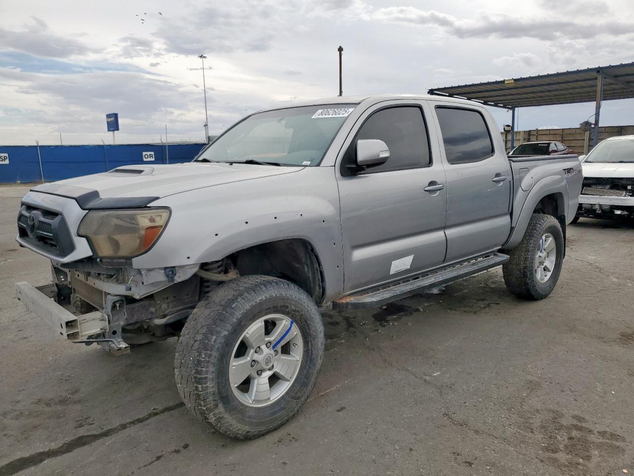 TOYOTA TACOMA DOU 2015