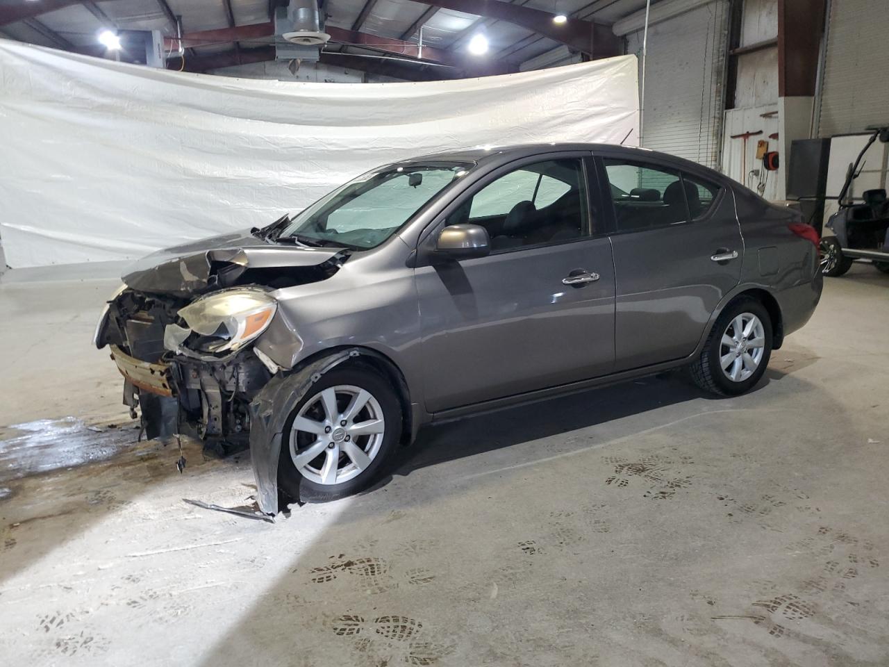 NISSAN VERSA S 2013